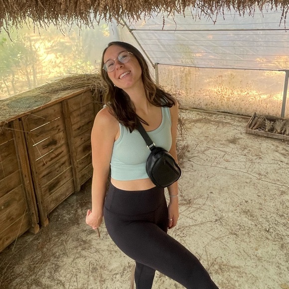 Meet your Posher, Rachael - Picture 1 of 1